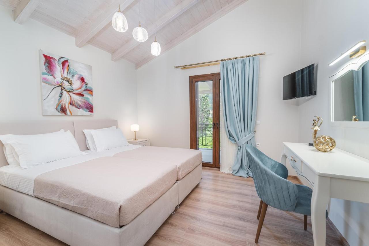 Vincenzo Suites Nydri  Buitenkant foto