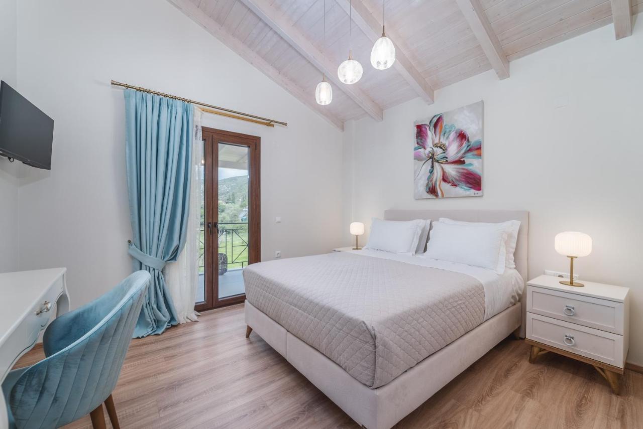 Vincenzo Suites Nydri  Buitenkant foto