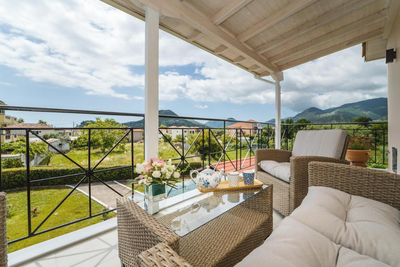 Vincenzo Suites Nydri  Buitenkant foto